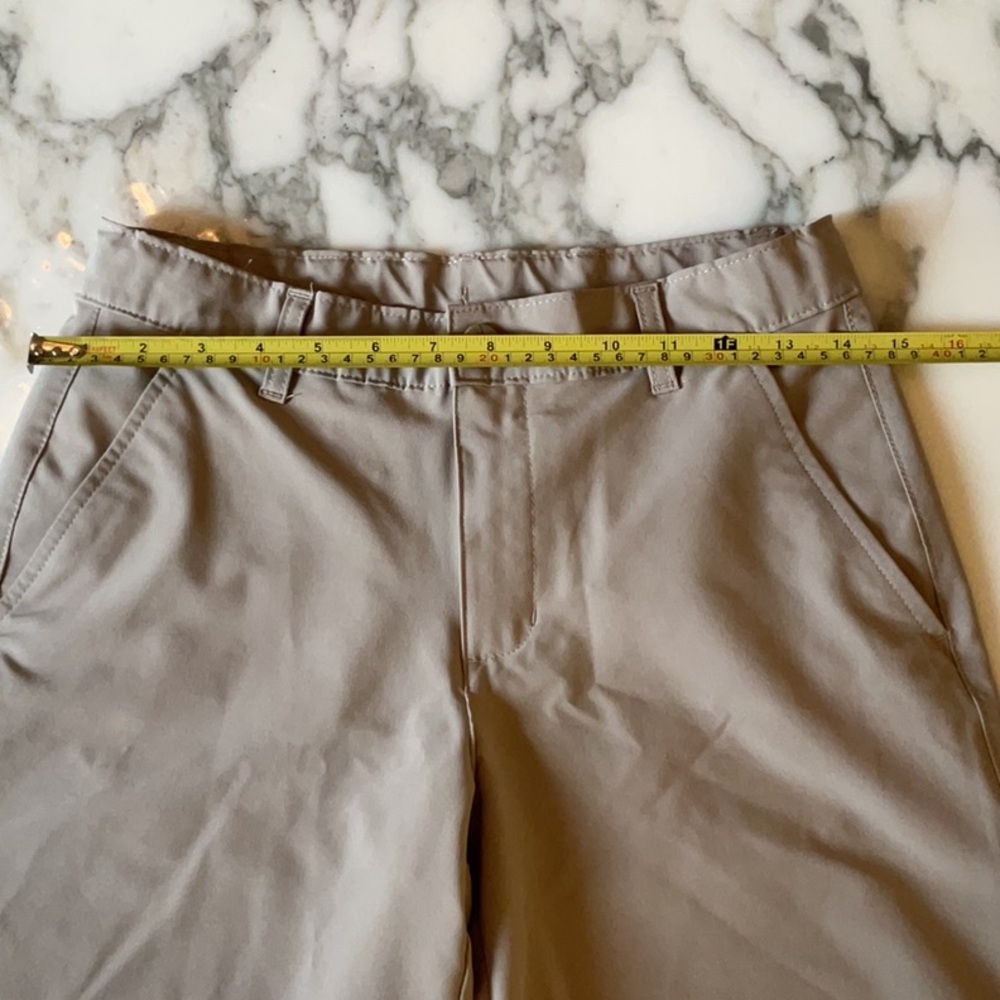 EUC IZOD Young Mens Athletic Performance Shorts Regular 14 Adj. Waist - Picture 3 of 6